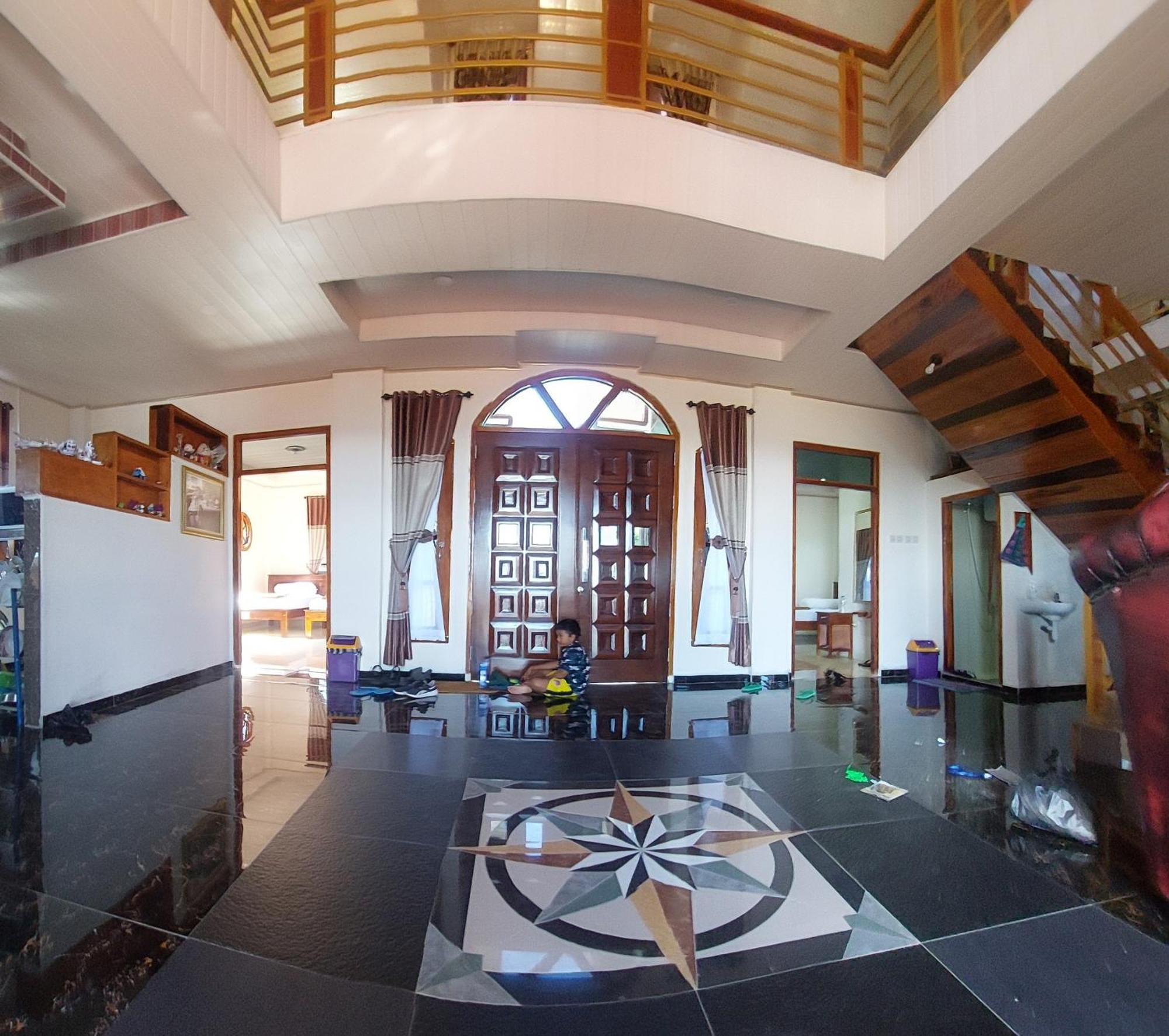 Kopa Hilltop - Family Guest Home روتينج المظهر الخارجي الصورة